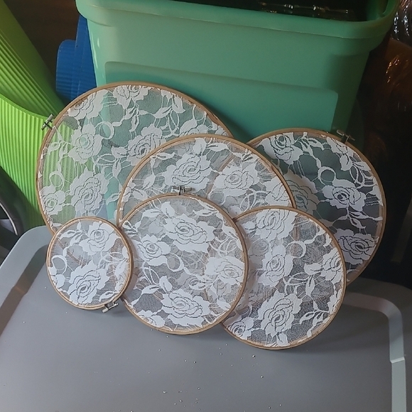 Set of Lace Embroidery Hoops - Picture 1 of 1